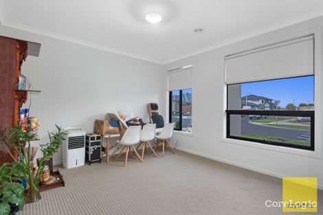 Property photo of 14 Donahue Street Truganina VIC 3029