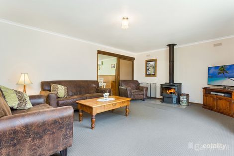 Property photo of 4 Apsley Street Strathfieldsaye VIC 3551