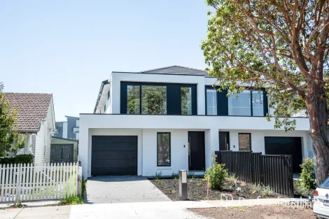 26a Hall St, Mckinnon, VIC 3204