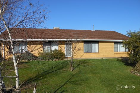 25 Pineview Cct, Young, NSW 2594