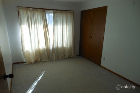 Property photo of 25 Pineview Circuit Young NSW 2594