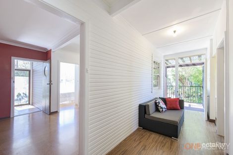 Property photo of 4 Elsdon Street Redhead NSW 2290