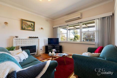 Property photo of 16 Roberts Avenue Castlemaine VIC 3450