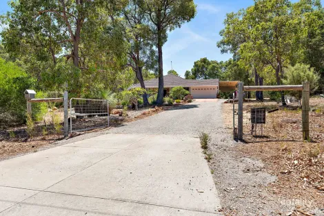 Property photo of 3 Dowell Close Bedfordale WA 6112