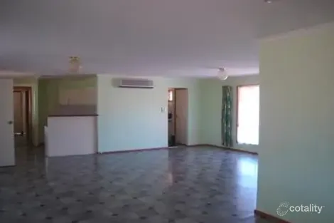 Property photo of 22 Tiliqua Crescent Roxby Downs SA 5725