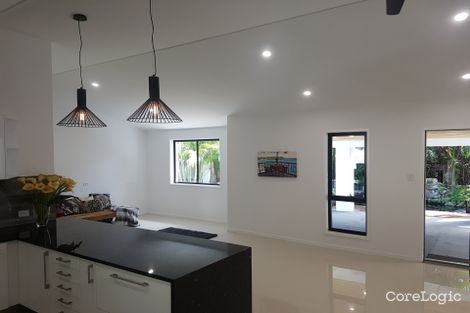Property photo of 6 Theodore Place Molendinar QLD 4214