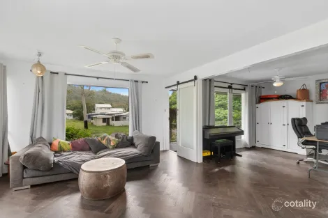 Property photo of 38 Granite Street Picnic Bay QLD 4819