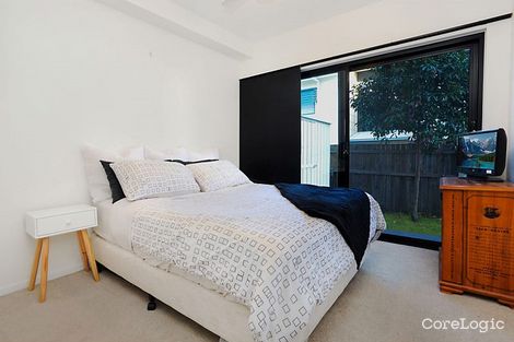 Property photo of 1/35 Crown Street Holland Park West QLD 4121