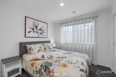 Property photo of 57 Springhill Drive Cranbourne VIC 3977