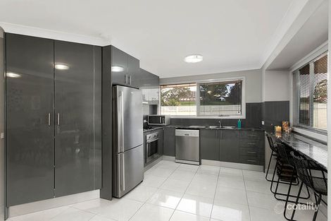 Property photo of 19 Birra Drive Oak Flats NSW 2529