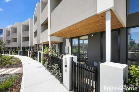 17 CALLOW WALK, ST ALBANS, VIC 3021