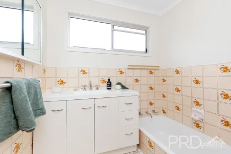 Property photo of 7 Cedar Crescent Tumut NSW 2720