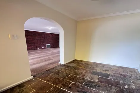 Property photo of 6 Edge Place Dianella WA 6059