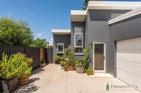 25a Ives St, Hamilton Hill, WA 6163
