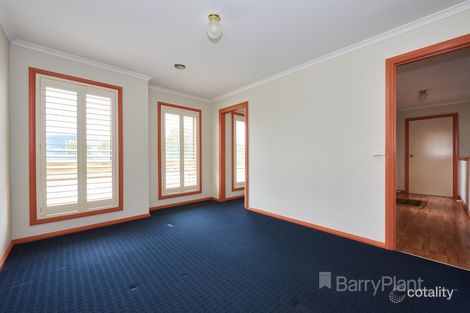 Property photo of 4 Springhill Drive Cranbourne VIC 3977