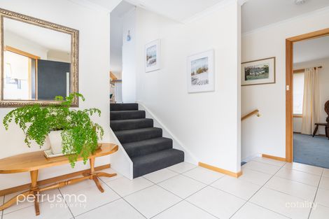 Property photo of 2/168 Derwent Avenue Lindisfarne TAS 7015