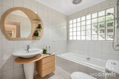 Property photo of 79 Ian Grove Mount Waverley VIC 3149