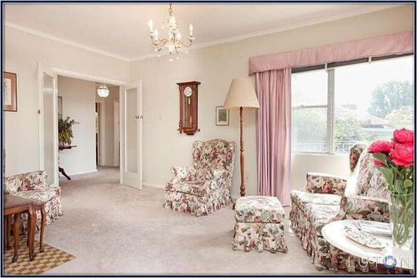 Property photo of 84 Captain Cook Crescent Griffith ACT 2603