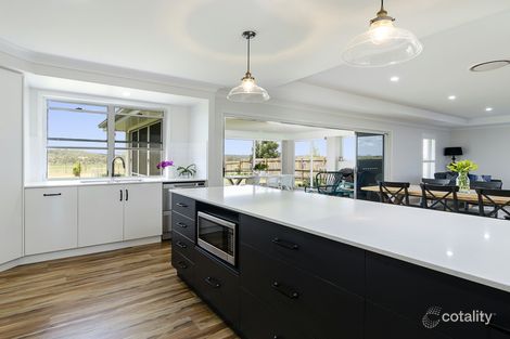 Property photo of 18 Lakeview Avenue Rosenthal Heights QLD 4370