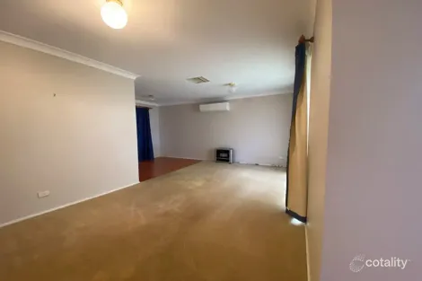 Property photo of 34 Evans Parade Parkes NSW 2870