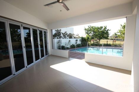 Property photo of 2526 Gracemere Circuit North Hope Island QLD 4212