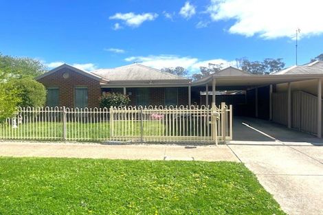 79 Snodgrass St, Broadford, VIC 3658