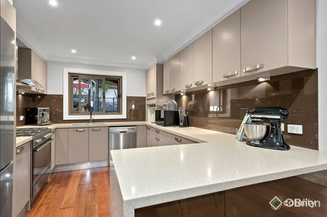 Property photo of 25 Lawrence Drive Berwick VIC 3806