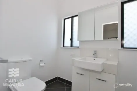 Property photo of 27 Como Close Kewarra Beach QLD 4879