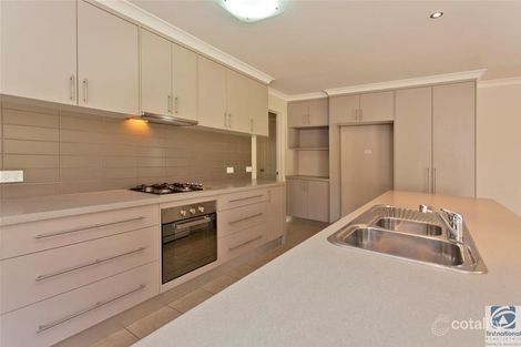 Property photo of 131 De Kerilleau Drive Wodonga VIC 3690
