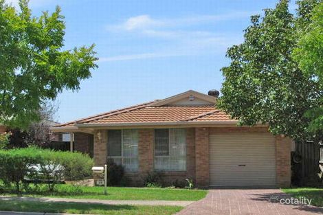 19 Adrienne St, Glendenning, NSW 2761