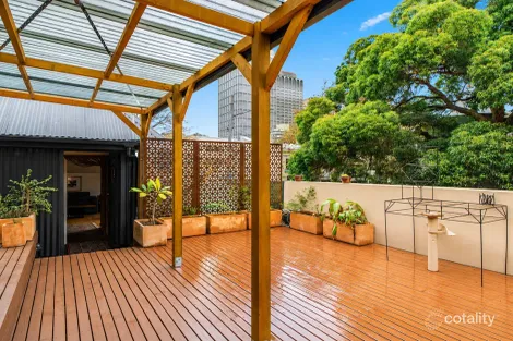 Property photo of 98 Bourke Street Woolloomooloo NSW 2011