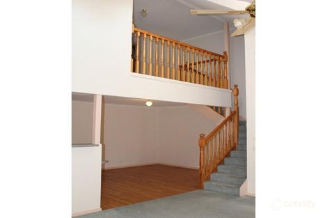 Property photo of 10 Raiwalla Court Ngunnawal ACT 2913