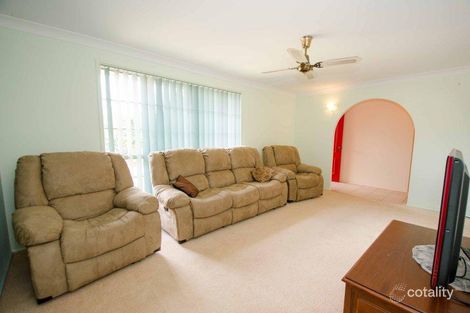 Property photo of 40 Hilltop Parade Avoca QLD 4670