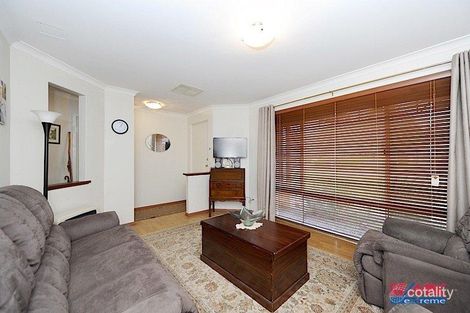 18 Rainier Cl, Ballajura, WA 6066