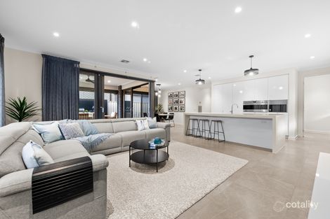 Property photo of 5 Chi Avenue Keysborough VIC 3173