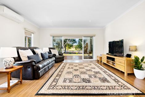 Property photo of 3 Maldon Drive Eynesbury VIC 3338
