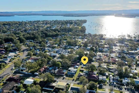 11 Tarwarri Rd, Summerland Point, NSW 2259