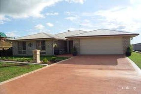 17 Honeyeater Dr, Highfields, QLD 4352