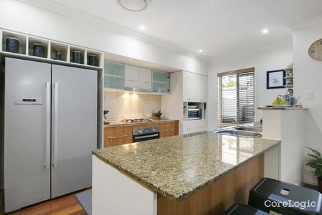 Property photo of 21 Greenway Circuit Mount Ommaney QLD 4074