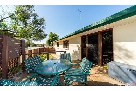 15 Pengana St, Labrador, QLD 4215