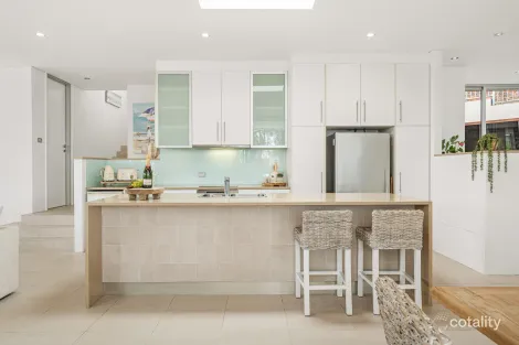 Property photo of 297 Avoca Drive Green Point NSW 2251