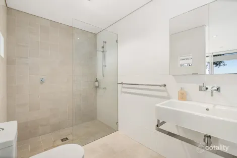 Property photo of 297 Avoca Drive Green Point NSW 2251