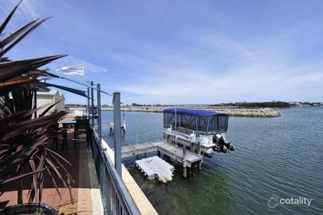 Property photo of 22 Bermuda Place Halls Head WA 6210