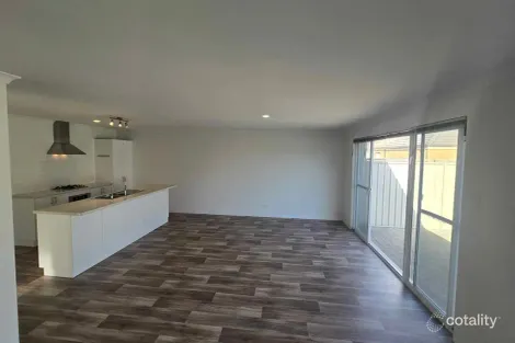 Property photo of 33 Kalli Street Golden Bay WA 6174