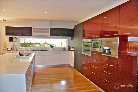 Property photo of 5 Von Nida Drive Cranbourne North VIC 3977