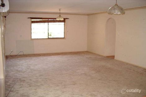 Property photo of 17 Elderslie Place Forest Lake QLD 4078