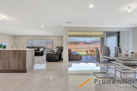 Property photo of 140 Macksville Street Carnes Hill NSW 2171