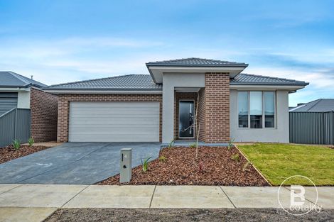 4 Marxsen Pde, Lucas, VIC 3350