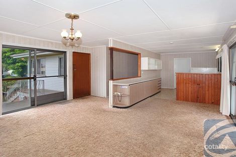 Property photo of 32 Glenys Street Burnside QLD 4560