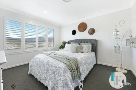 Property photo of 7 McNevin Close Calderwood NSW 2527